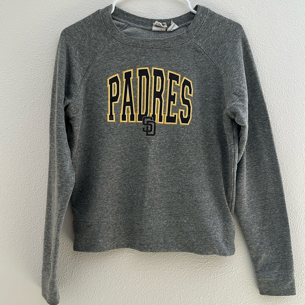 Padres sweatshirt medium